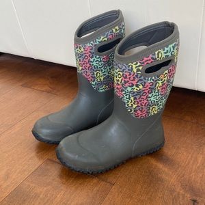 Girls winter bogs boots